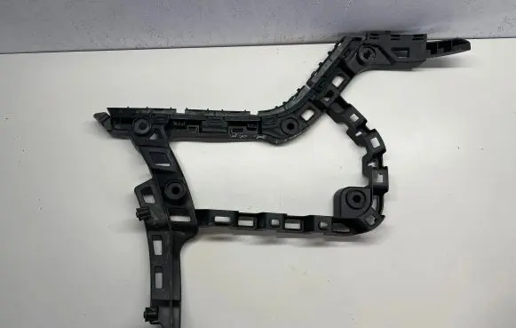 Volkswagen Golf VII Bumper support mounting bracket corner 5G9807356 32001011090326501