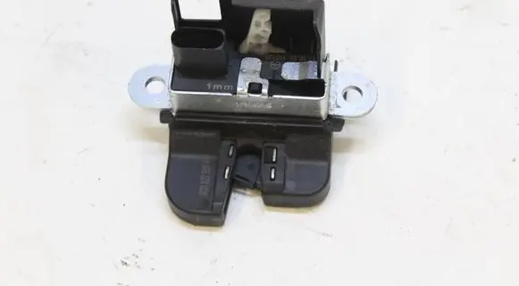 Volkswagen Golf VII Tailgate/trunk/boot lock/catch/latch 5740409 5G0827505A
