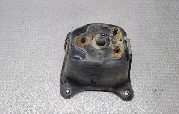 Suzuki Grand Vitara II Spare wheel mounting bracket 