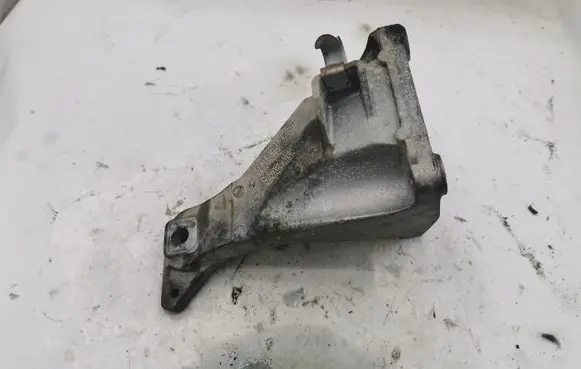 BMW 1 E81 E87 Engine mounting bracket 2211678191601 13807410
