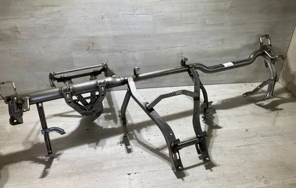 Mini Clubman F54 Dashboard cross member/frame bar 9301653