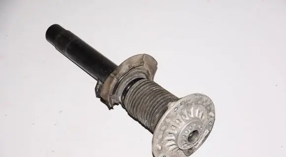 BMW 4 F32 F33 Front shock absorber/damper 6850903 6863135