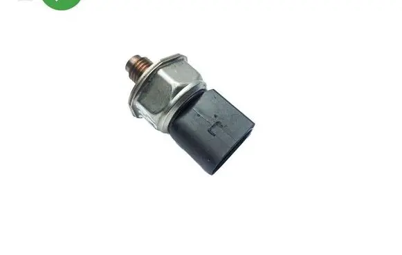 Mercedes-Benz C W204 Fuel pressure sensor 55PP2201 9307Z52A 1024862378