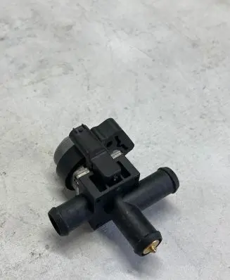 Mercedes-Benz Sprinter W907 W910 Webasto circulation pump for autonomous heater A0005062864 A2465000040 1147412163