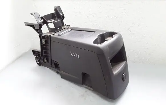 Peugeot 5008 Center console 9686267677 81300350