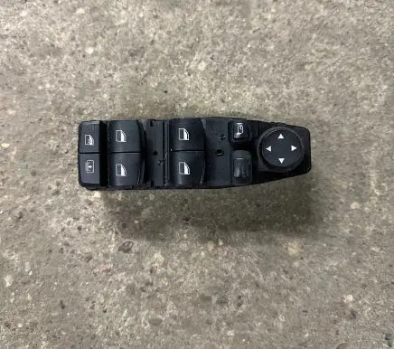 BMW 5 F10 F11 Electric window control switch 9179915