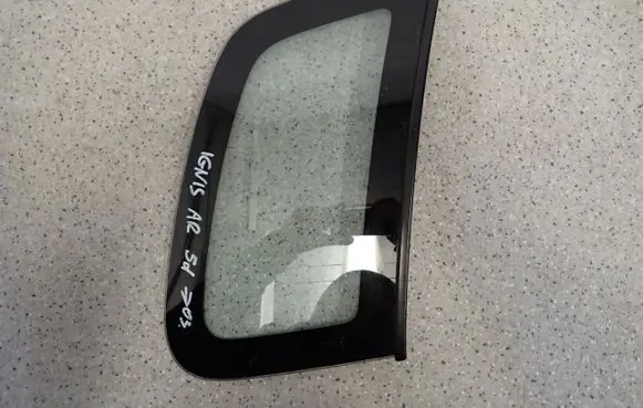 Suzuki Ignis Side middle window/glass 