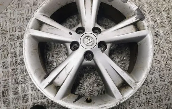 Lexus RX 330 - 350 - 400H R18 alloy rim 