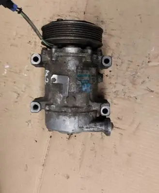 Ford Fiesta Air conditioning (A/C) compressor (pump) 1442F