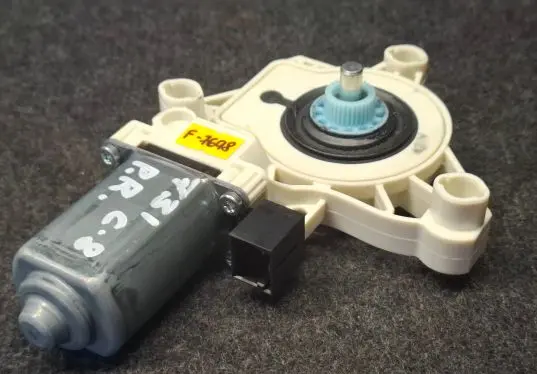 Audi A6 S6 C8 4K Front door window regulator motor 4K0959802
