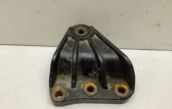 KIA Sportage Engine mounting bracket PJ3FCD450