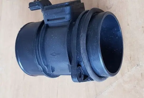 Renault Clio IV Mass air flow meter 8200682558