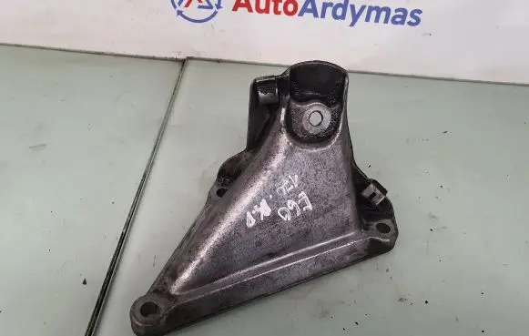 BMW 5 E60 E61 Engine mounting bracket 6769153 22116769153