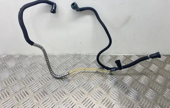 Jaguar XF Fuel line/pipe/hose 6X8X215114 8X215114