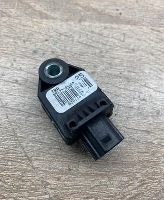 Toyota Avensis T270 Airbag deployment crash/impact sensor 8917305060