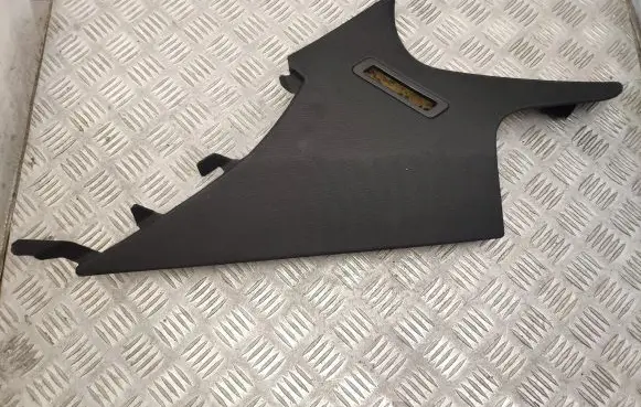 Mercedes-Benz C W204 (C) pillar trim A2046900625
