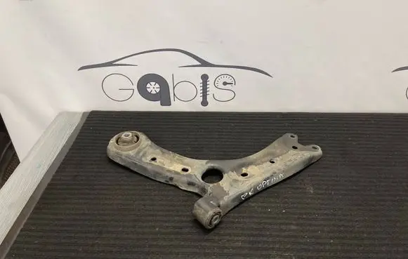 KIA Optima Front lower control arm/wishbone