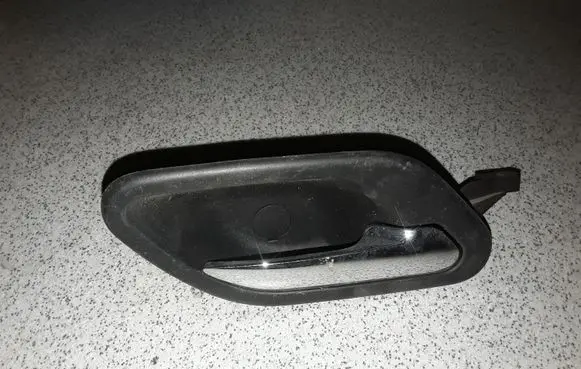 BMW 5 E39 Front door interior handle 8125514