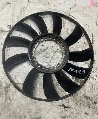 Volkswagen PASSAT B5 Fan impeller 058121301b