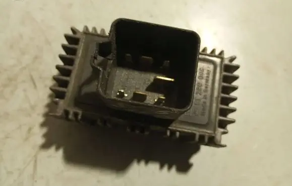 Opel Signum Glow plug pre-heat relay 09132691