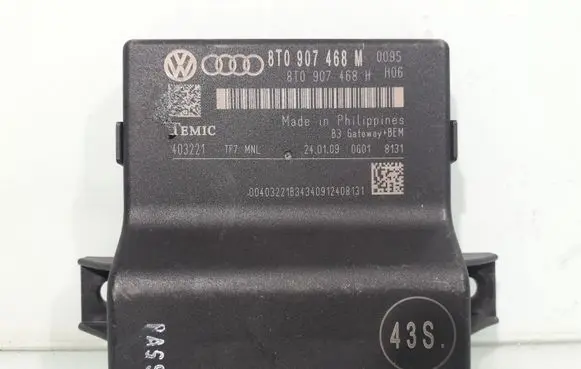 Audi A4 S4 B8 8K Gateway control module 8T0907468M