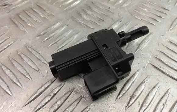 Ford C-MAX II Brake pedal sensor switch 4M5T7C534AA