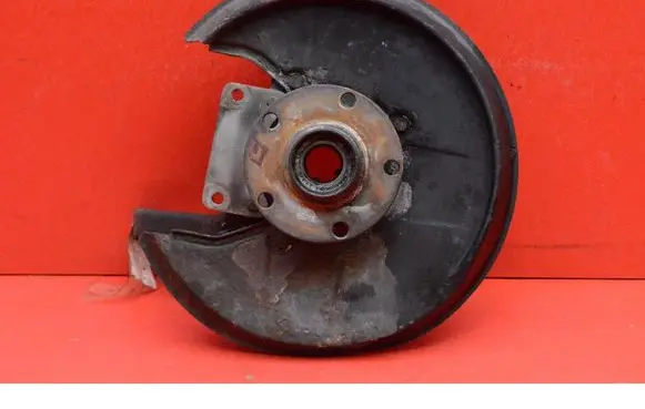 Audi A8 S8 D2 4D Front wheel hub spindle knuckle 