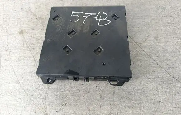 Skoda Fabia Mk2 (5J) Comfort/convenience module 6R7937085C