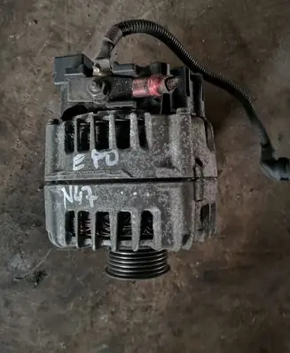 BMW 3 E90 E91 Generator/alternator 7802261