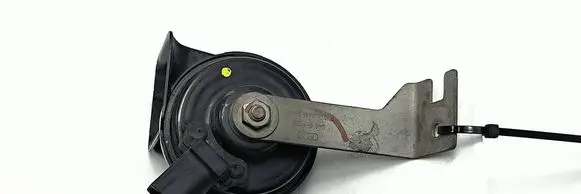 Audi Q7 4M Horn signal 4M0951221 4M0951209 6033FB2299
