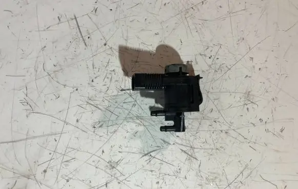 Audi A4 S4 B8 8K Turbo solenoid valve 1K0906283A
