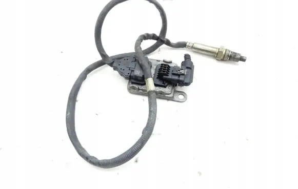 Volkswagen PASSAT B8 Lambda probe sensor 04L907805DC