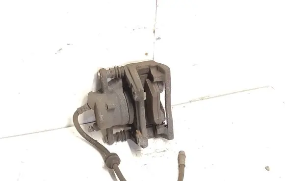 Renault Captur Front brake caliper 8200715078B