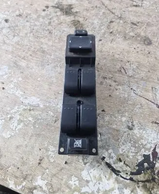 Mazda CX-7 Electric window control switch