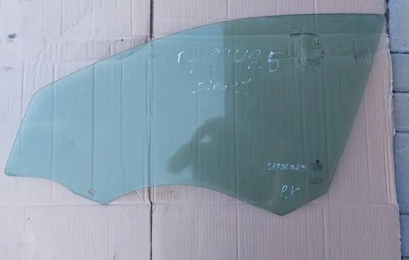 Skoda Octavia Mk3 (5E) Front door window glass four-door DOT24M25AS2 5E0845201A 43R00049