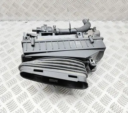 Aston Martin DBX Air filter box A1770900301 A1770940100