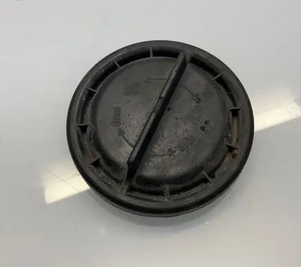 Mercedes-Benz E W212 Headlight/headlamp dust cover 14735400