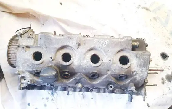Toyota Corolla E120 E130 Engine head 