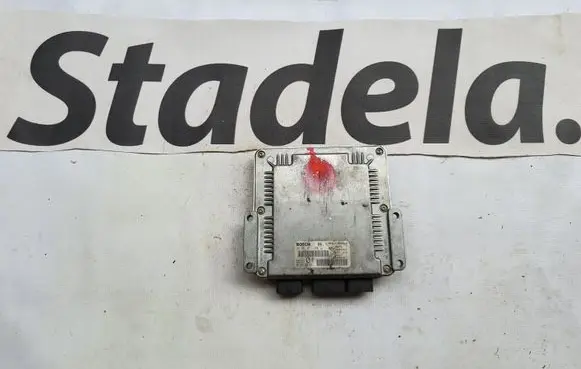 Peugeot 406 Engine control unit/module 9650931680 0281011360