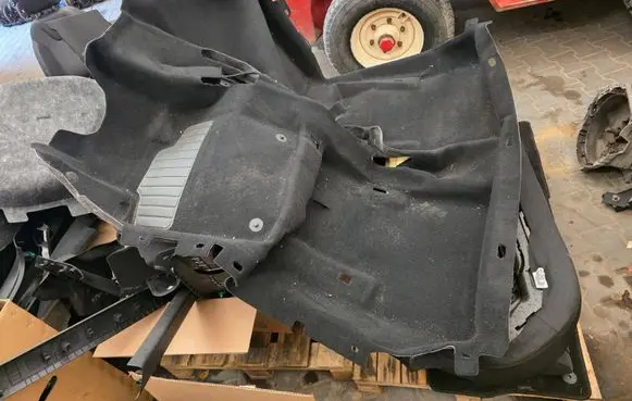 Opel Astra L Front floor carpet liner 
