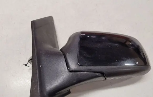 Ford Focus Front door electric wing mirror 21986905