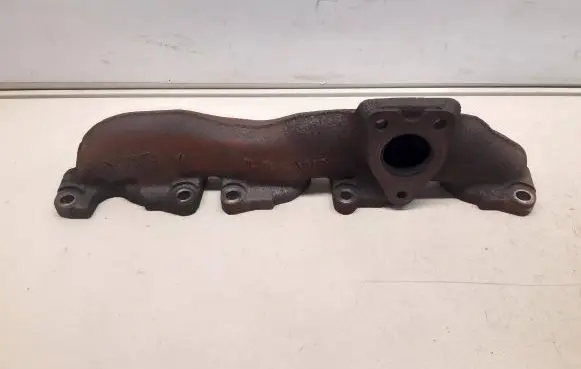 Opel Zafira C Exhaust manifold 55565985 428702815