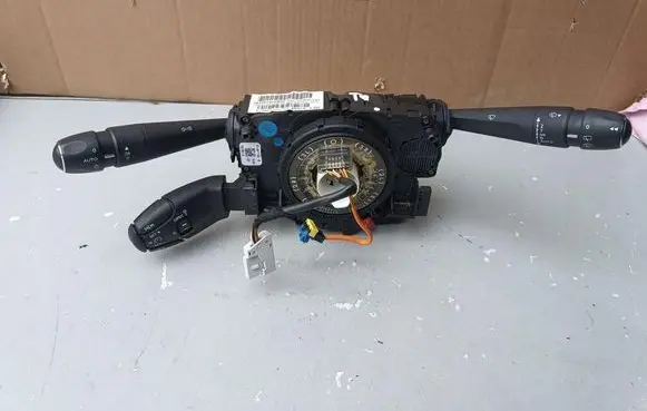 Peugeot 308 Headlight wiper switch 98128780zd