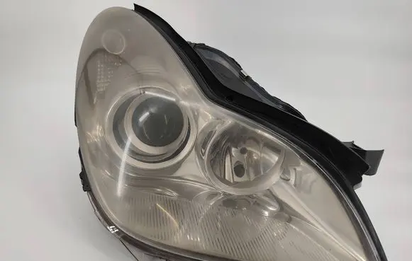 Mercedes-Benz CLS C219 Headlight/headlamp