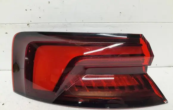 Audi A5 Rear/tail lights 8W6945091J