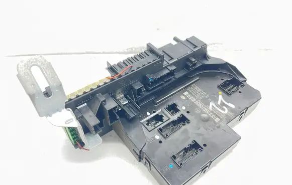 Mercedes-Benz C W204 Fuse module 2049006301 2129021201 2045458732