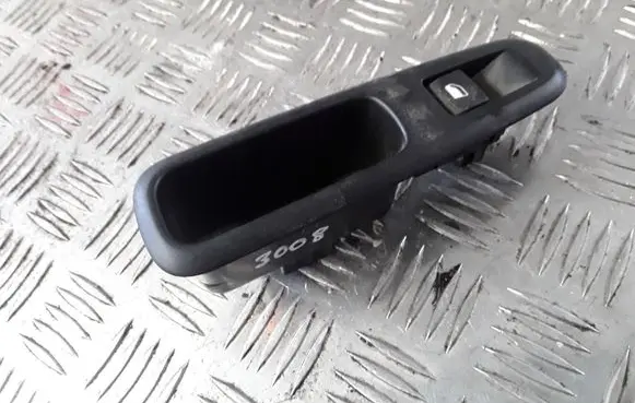 Peugeot 3008 I Electric window control switch 96759764