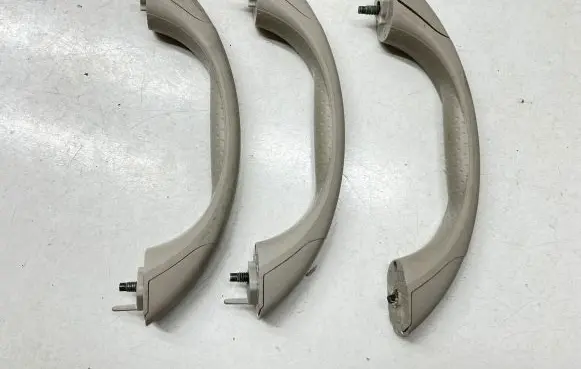 Nissan Note (E12) A set of handles for the ceiling 