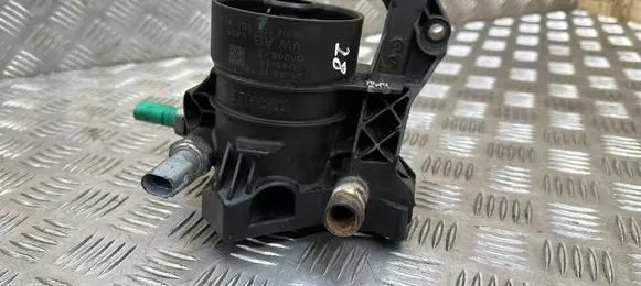 Skoda Octavia Mk3 (5E) Oil filter mounting bracket 03N115389K