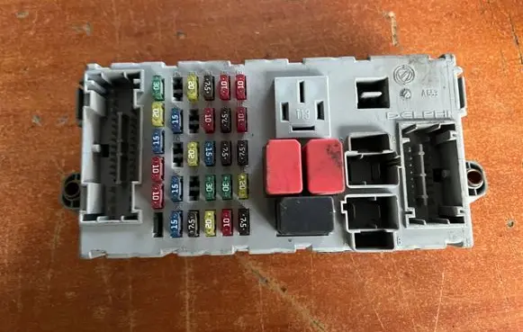 Fiat Punto (188) Fuse module 46812228 46812228NPL 46552681